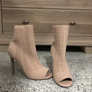 Nude stretch booties